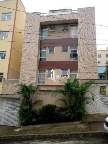 Apartamento com 2 quartos para alugar, 74 m² por R$