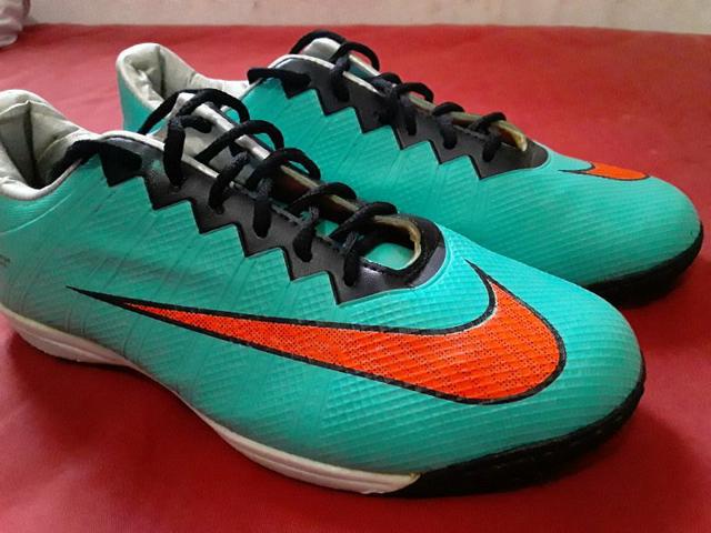 Chuteira Society Mercurial Nike ACC '41 usada