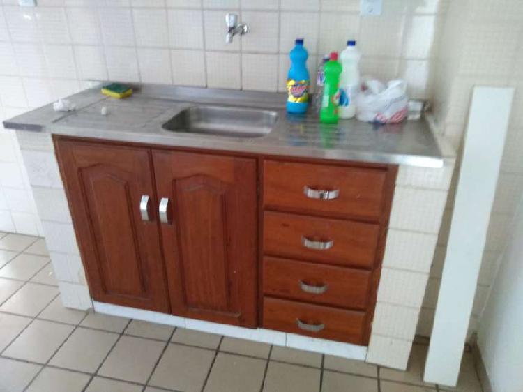 Excelente Apartamento 301, no Edifício Agata, sito Tv. 09