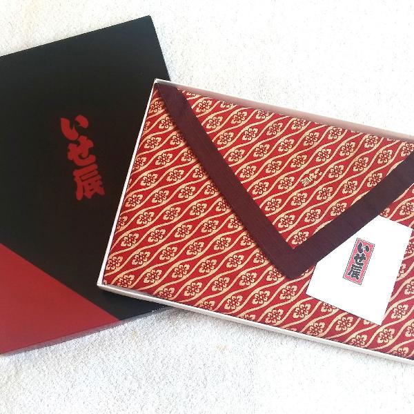 Lindo e tradicional lenço japonês