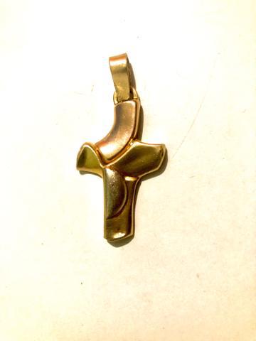 Pingente em ouro 22 com quede 10 gramas
