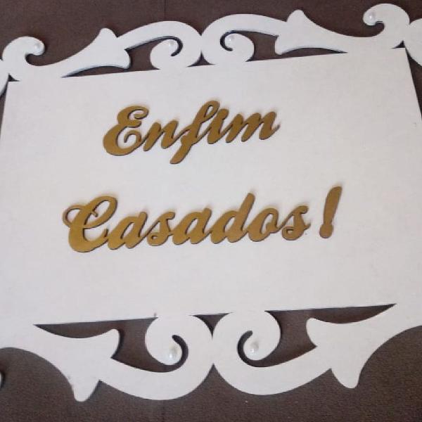 Placa enfim casados