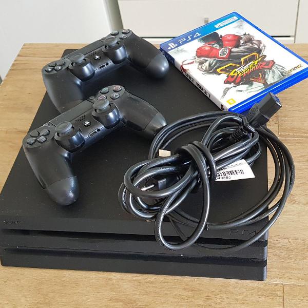 PlayStation 4 Pro - 1TB (ORIGINAL) 1 CONTROLE + 1 JOGO
