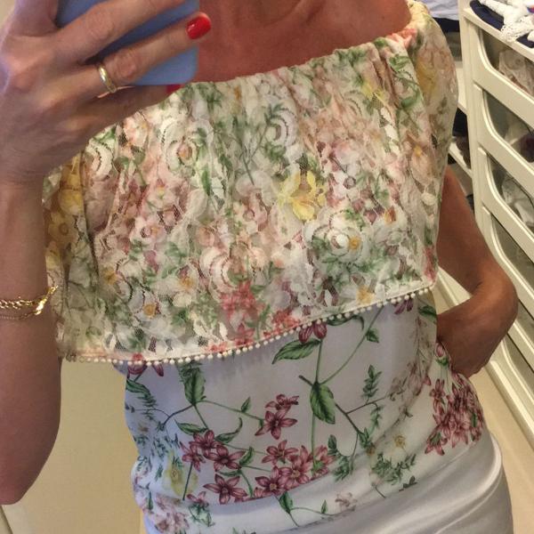 blusa feminina spezzato floral ombro à ombro tamanho pp