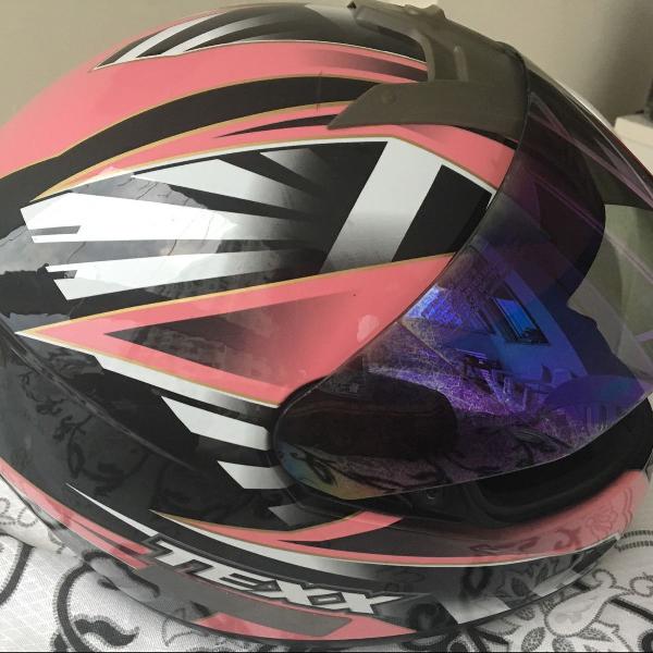 capacete rosa