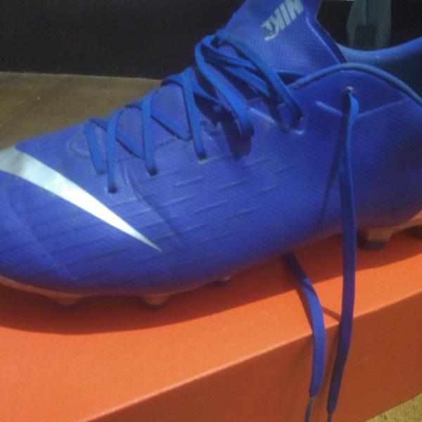 chuteira nike vapor 12 academy travas separadas