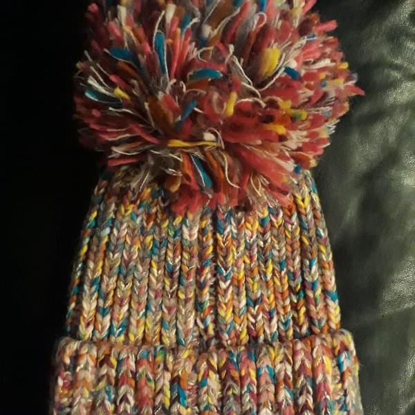 gorro de tricot super quente e colorido!!!