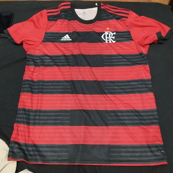 Camiseta Flamengo com Logos