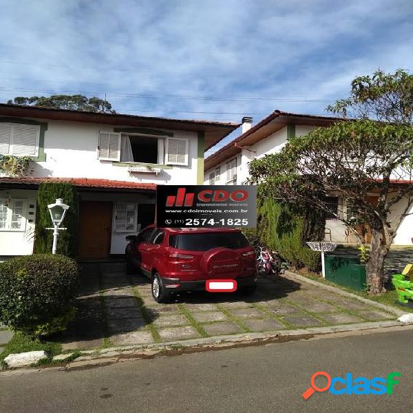 Lindo Sobrado com 3 dormitórios 157 m²