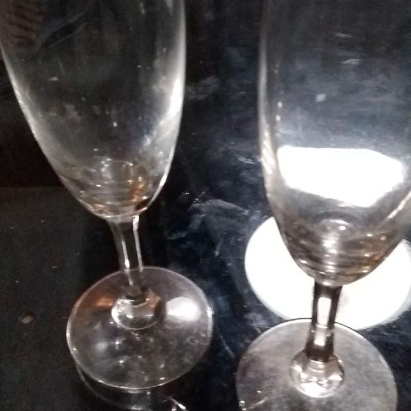 Taca de cristal uso meia dúzia .