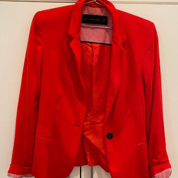 blazer vermelho zara