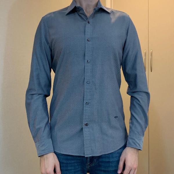 camiseta masculina richards cinza com detalhes tamanho 1