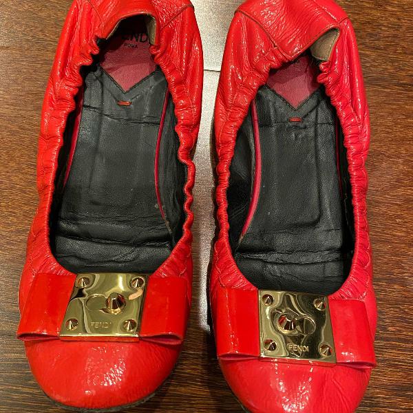 sapatilha fendi em couro, vermelha , vermelho, tamanho 38.5
