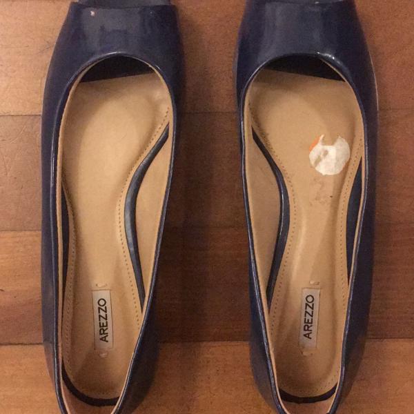 sapatilha peep toe arezzo azul marinho 38