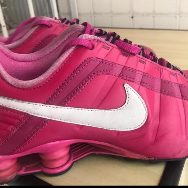 tênis nike rosa