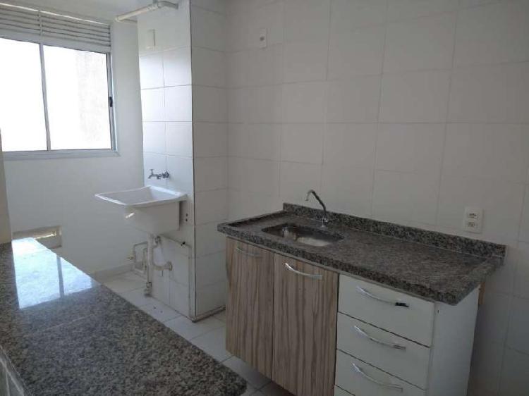 Apartamento para aluguel possui 45 metros quadrados com 2