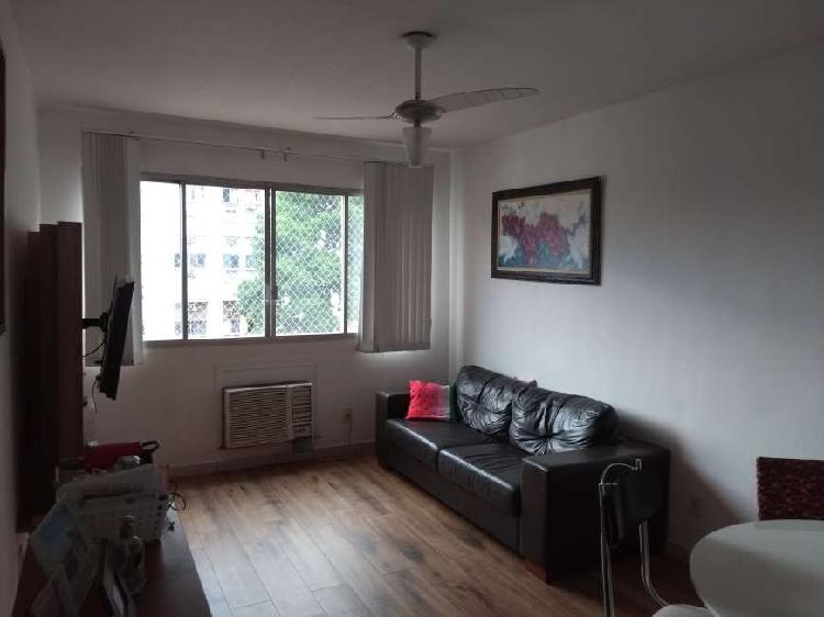 Apartamento para aluguel possui 75 metros quadrados com 3