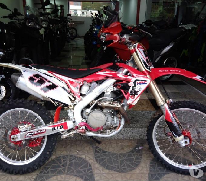 CRF injetada 450r vermelha 2011 R$18.000 revisada