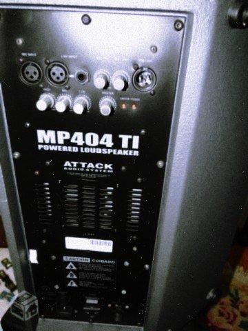 Caixa ativa attack mp 404 ti