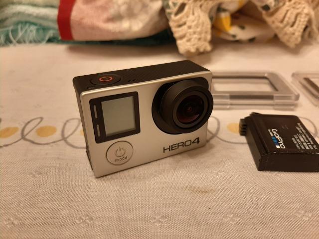Camera Gopro Hero 4 Silver C/ Lcd, Controle E Acessórios