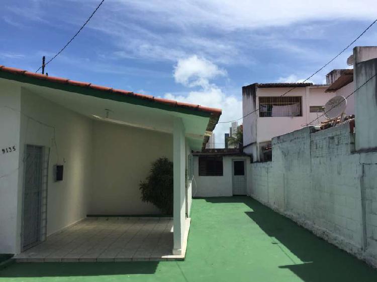 Casa para aluguel com 3 quartos no Conjunto Ponta Negra