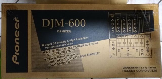 DJM 600 Pioneer MiXer Semi Novo impecável