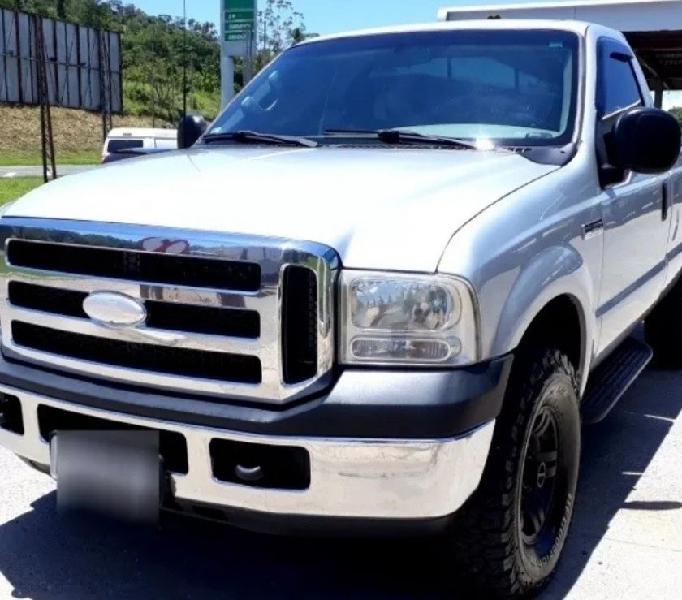 Ford F-250 3.9 Xlt 4x4 2p