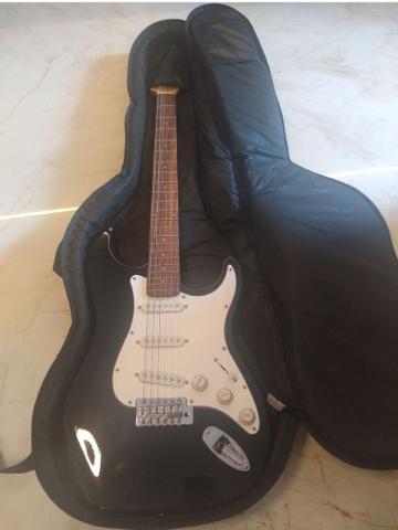 Guitarra Giannini preta