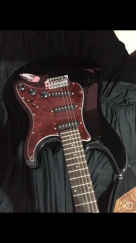 Guitarra Stratocaster + amplificador