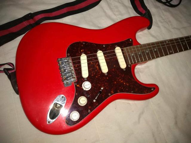 Guitarra anos 80