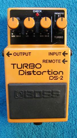 Pedal Boss Turbo Distortion DS-2 Leia o corpo do anúncio!
