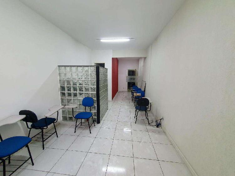 Sala, Centro