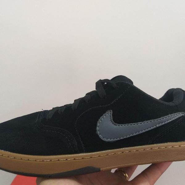 Tênis Nike sb