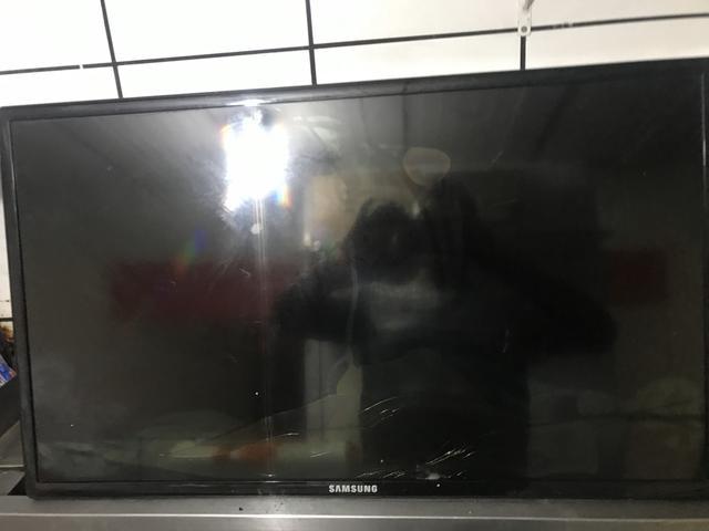 Tv Samsung 32 polegadas tela quebrada