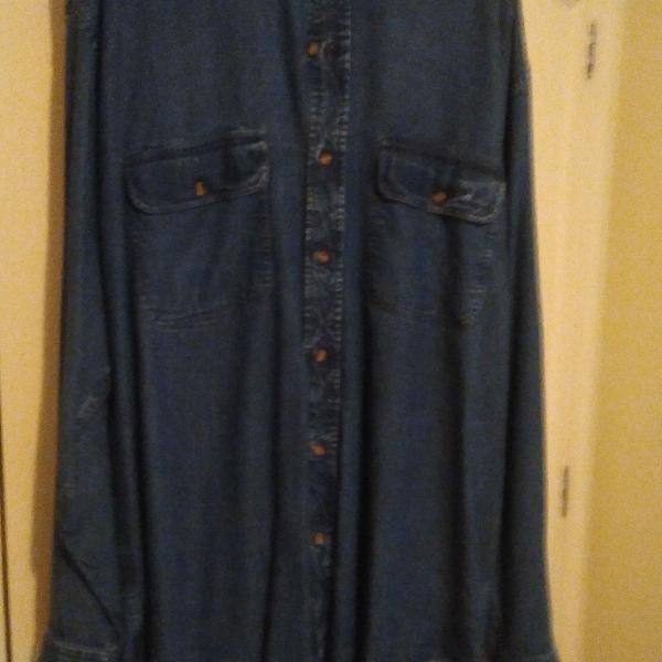 camisa jeans Essencial de Mary Ziade