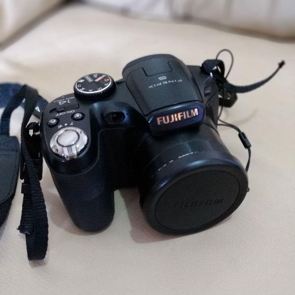 câmera Fujifilm finepix s2800hd