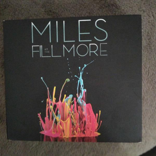 coletânea de CD do Miles Davis Relíquia