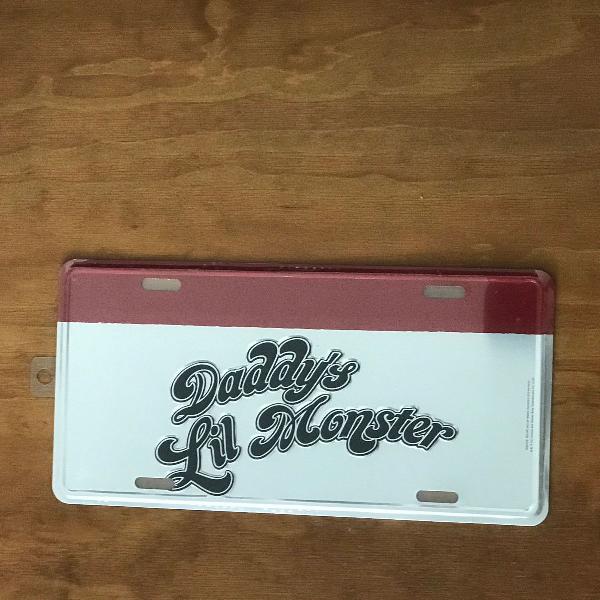 placa harley quinn daddys lil monster r$ 60