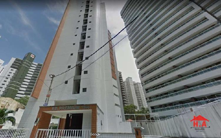 Apartamento com 3 dormitórios à venda, 82 m² por R$