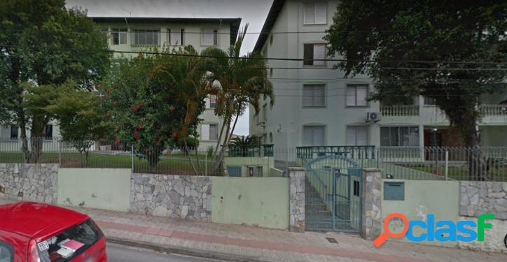 Apartamento em Capoeiras, 3 dormitórios com garagem coberta