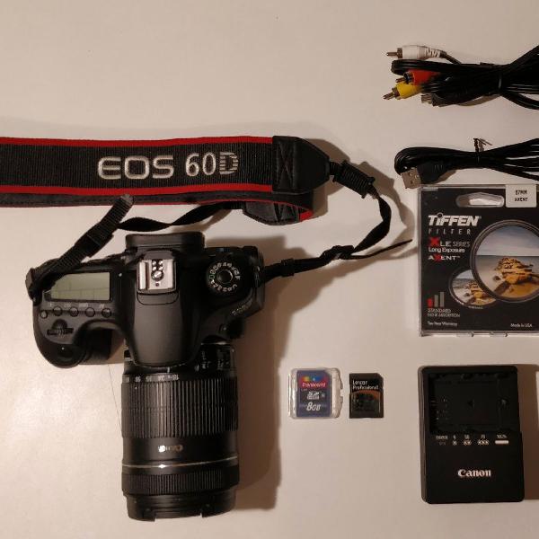 Canon EOS 60D + Lente 18-135mm + Acessórios