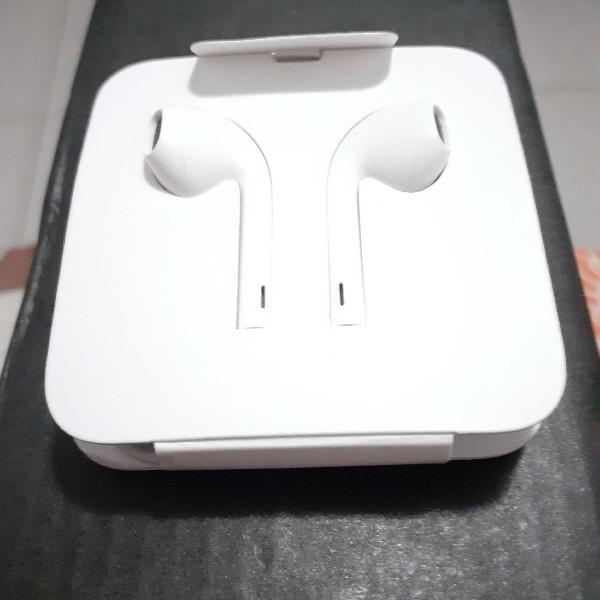 EarPods com conector lightning