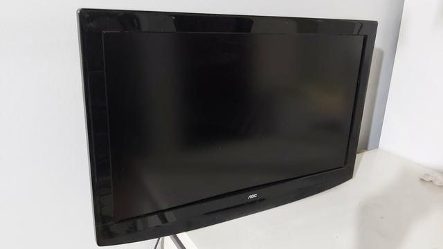 Tv aoc LCD 32 pra retirada de peças