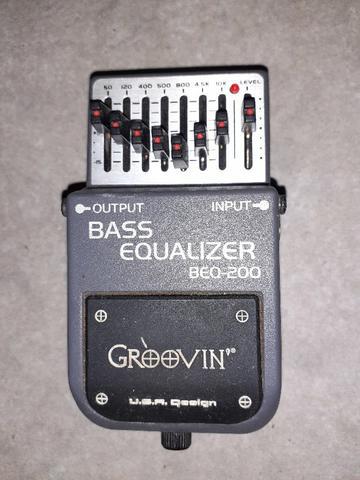 Vendo pedal Groovin Bass Equalizer BEQ-200 *ACEITO CARTÃO
