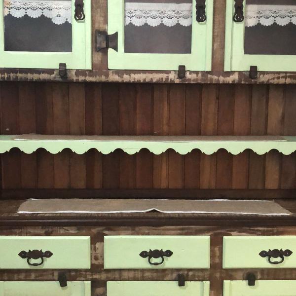 armário de madeira rústico