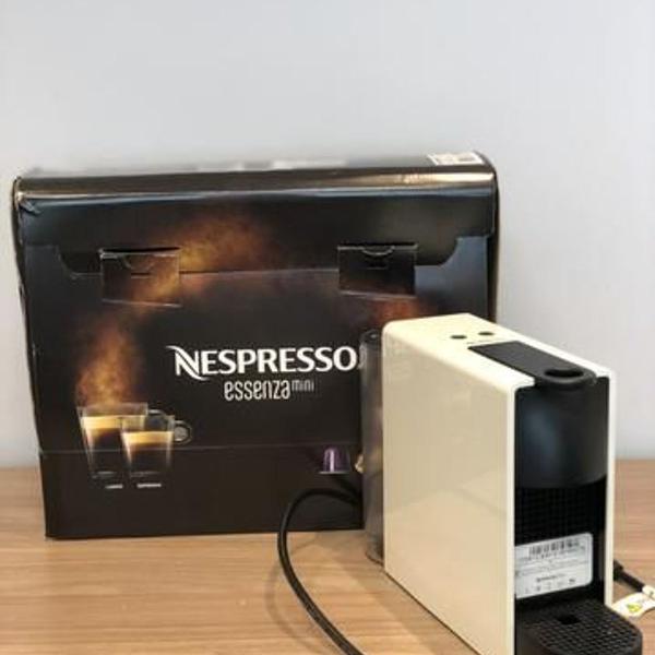 cafeteira nespresso essenza mini 110v