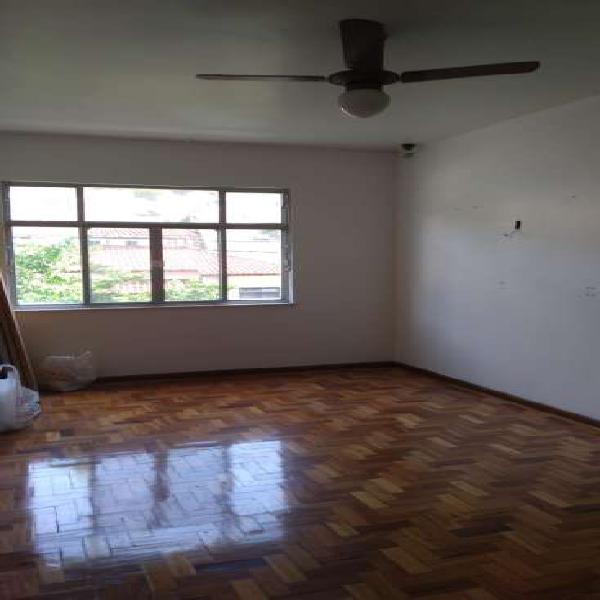 excelente apartamento no fonseca! Próximo a alameda e