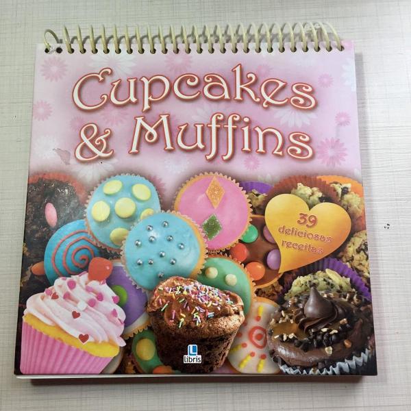 livro de receitas de cupcakes e muffins