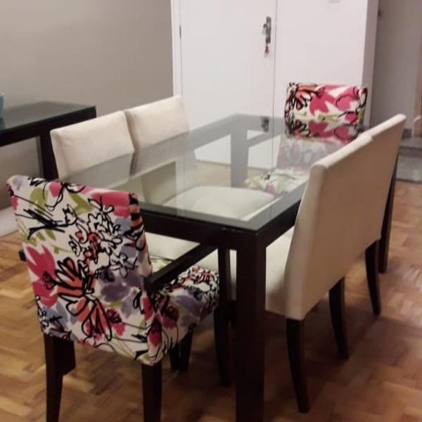 mesa e cadeiras sala de jantar