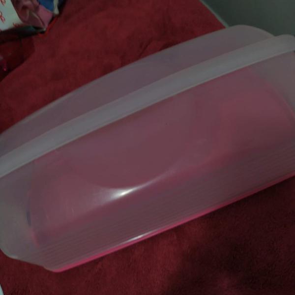 porta bolo ou pão da tupperware